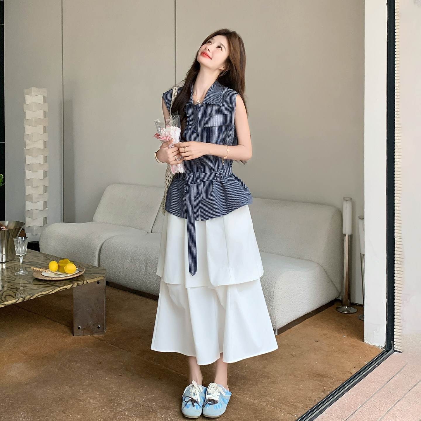 韩版复古个性学院风穿搭女2026新款夏日收腰条纹上衣半身裙两件套