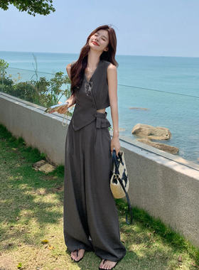 韩版酷飒拽姐套装女2026夏季新款设计感露腰V领马甲阔腿裤两件套