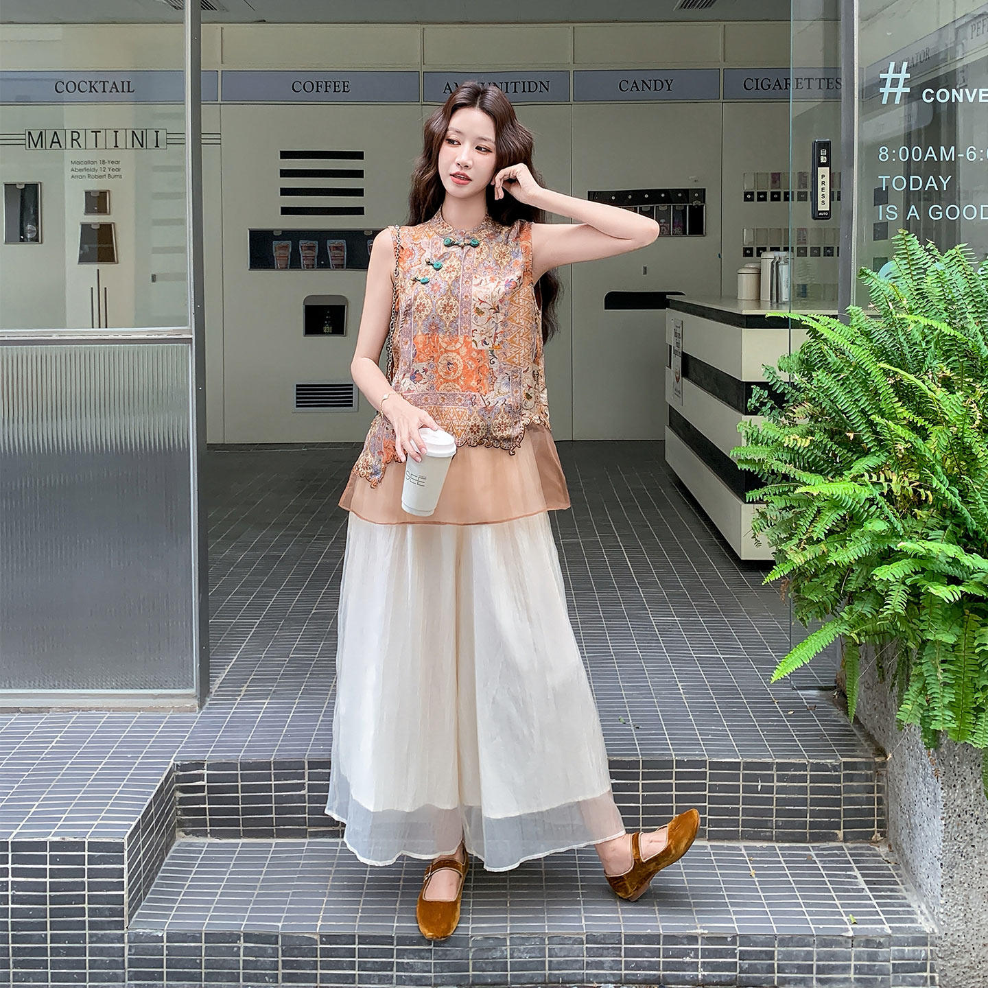 复古气质国风御姐感套装女2026夏新款印花盘扣背心阔腿裙裤两件套