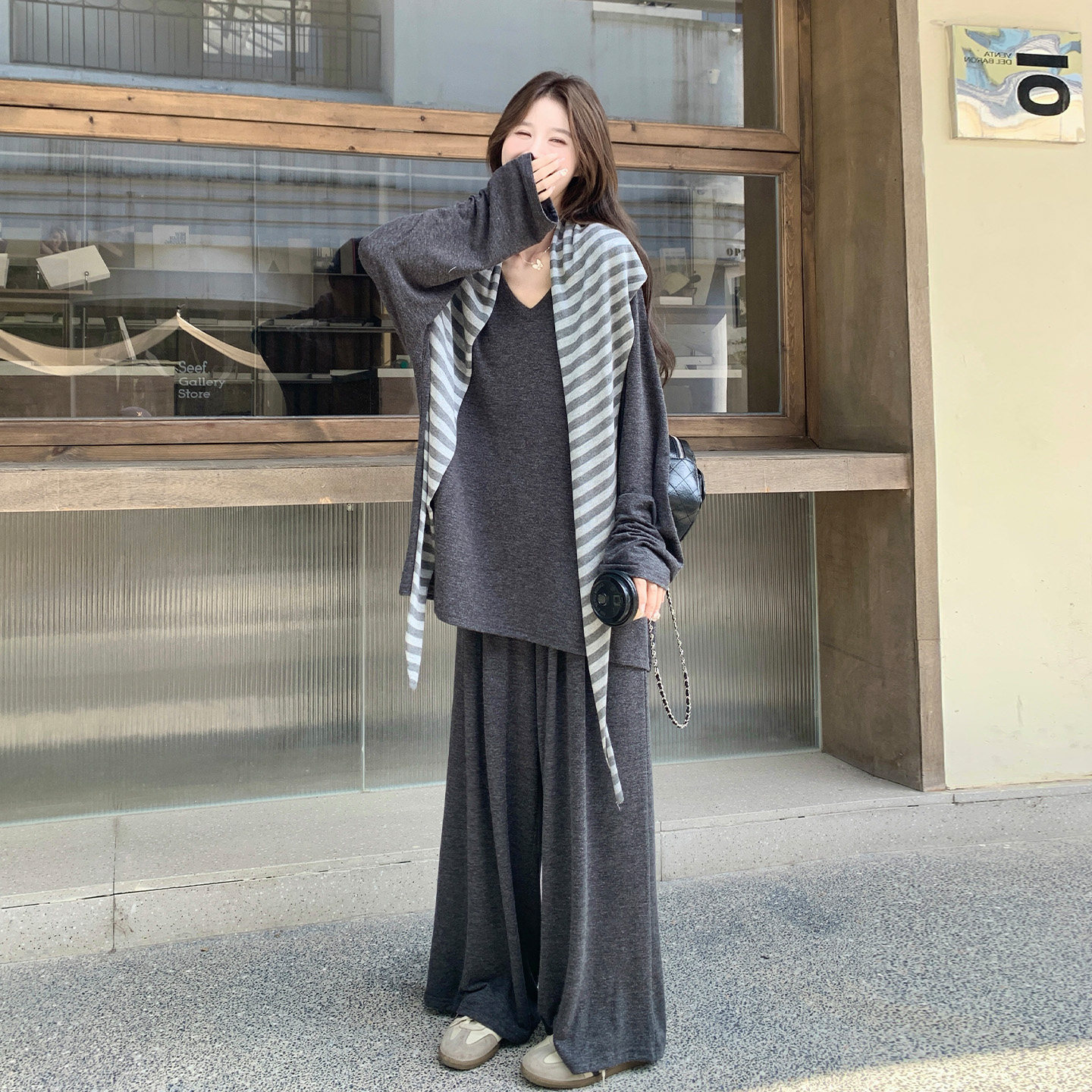 慵懒风条纹披肩V领套装女秋季
