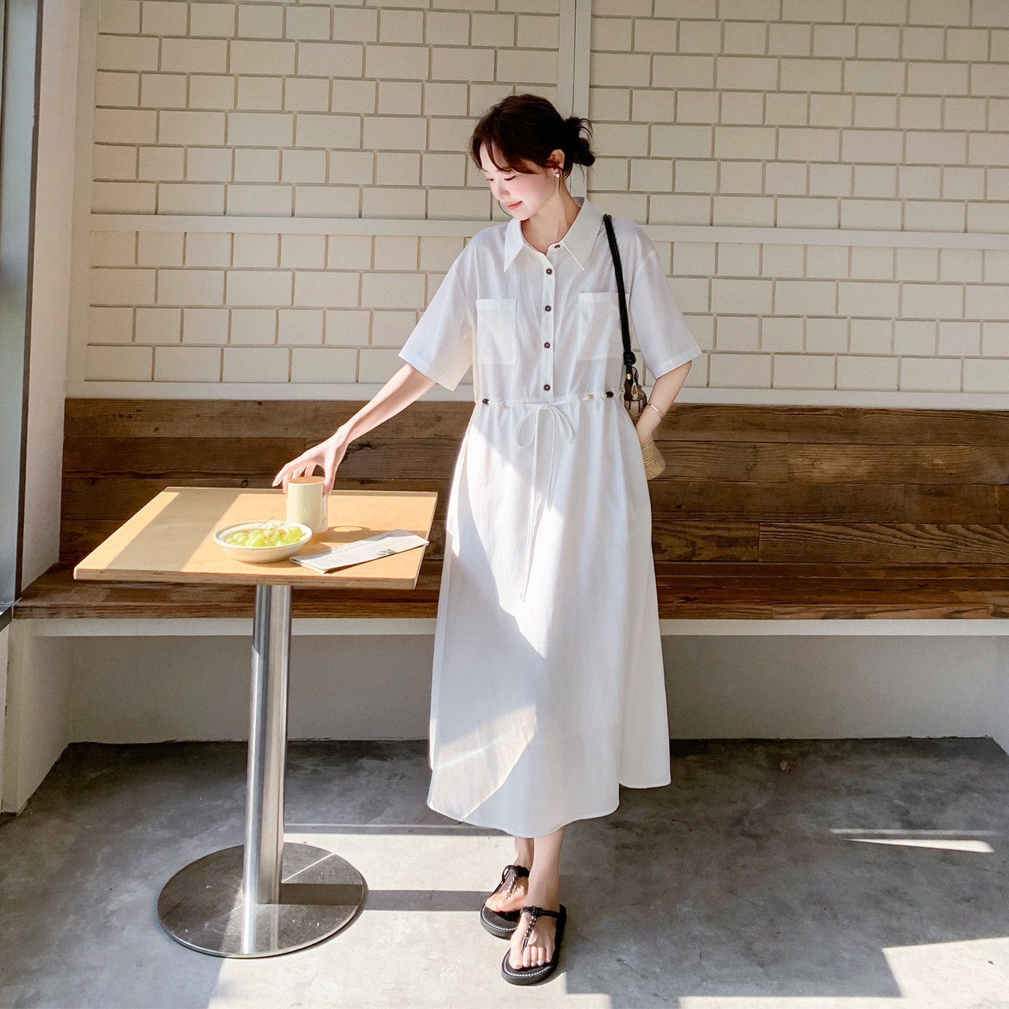 韩版休闲极简通勤风连衣裙女2026新款夏日优雅气质收腰翻领衬衫裙
