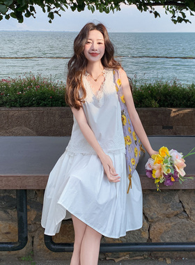 白色甜美减龄气质连衣裙夏日小个子设计感蕾丝拼接背心裙2026新款