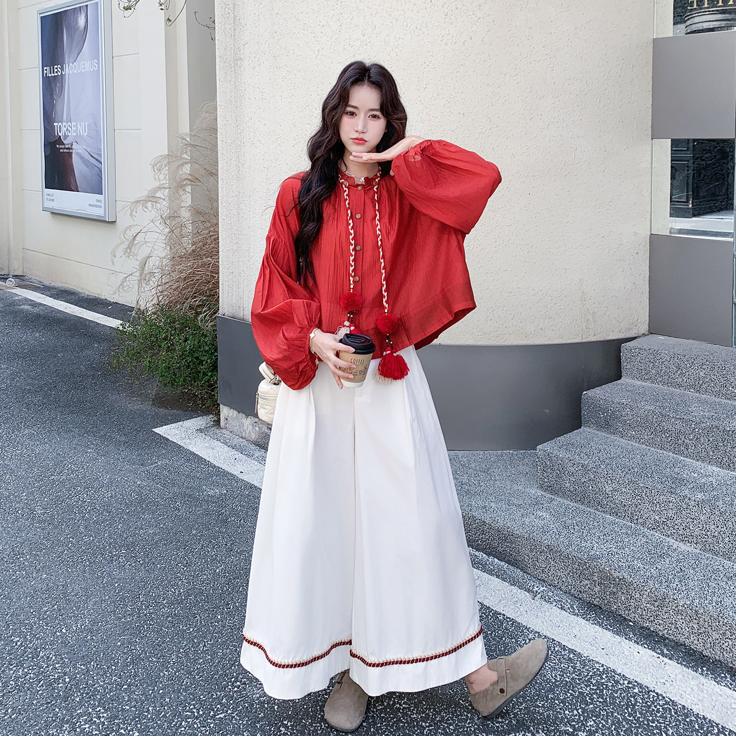 法式复古明媚休闲风套装女2026新款流苏系带衬衫高腰裙裤两件套秋