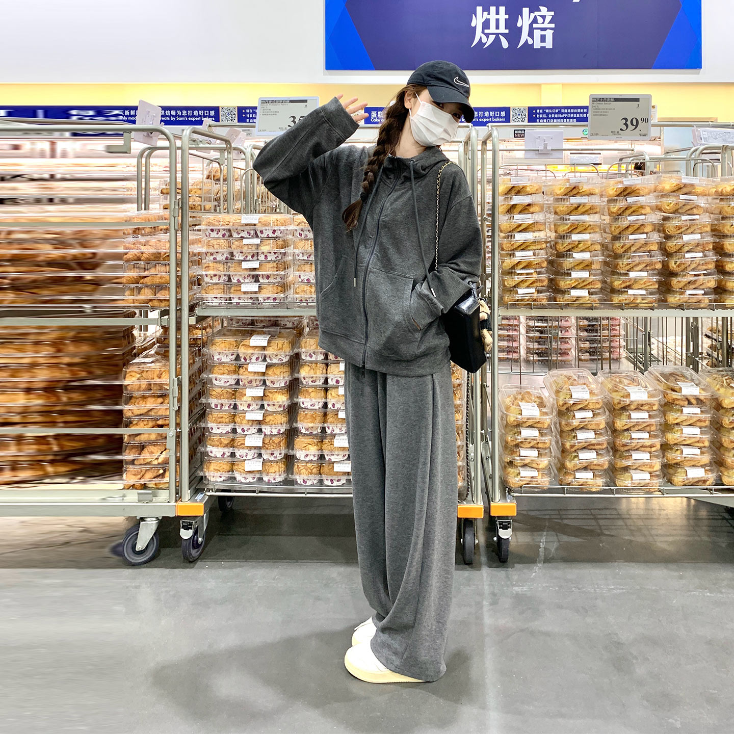 灰色减龄学院风运动套装女2026新款时尚连帽拉链卫衣阔腿裤两件套