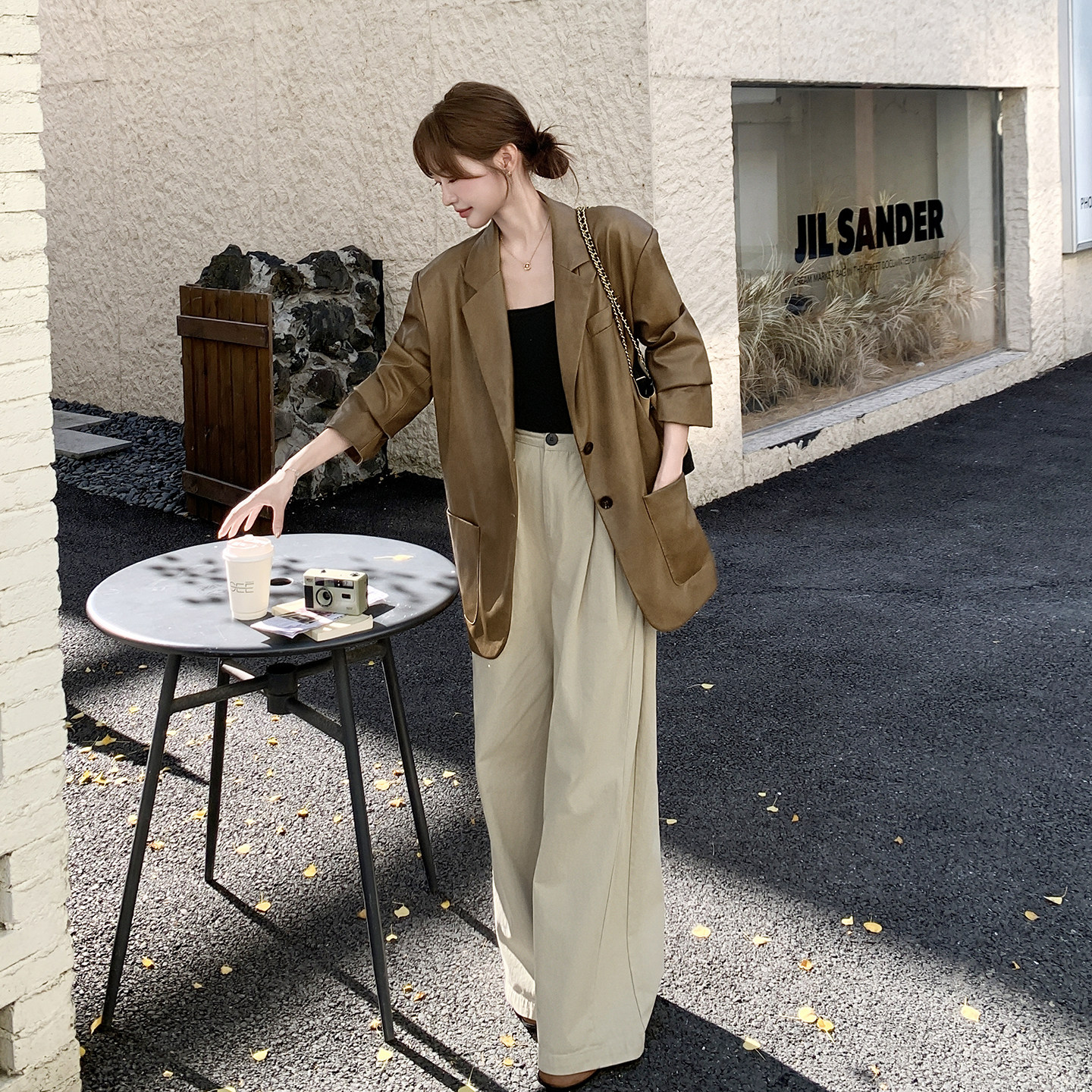 咖色复古美拉德皮衣小西装外套女春季2026新款韩版设计感PU皮西服