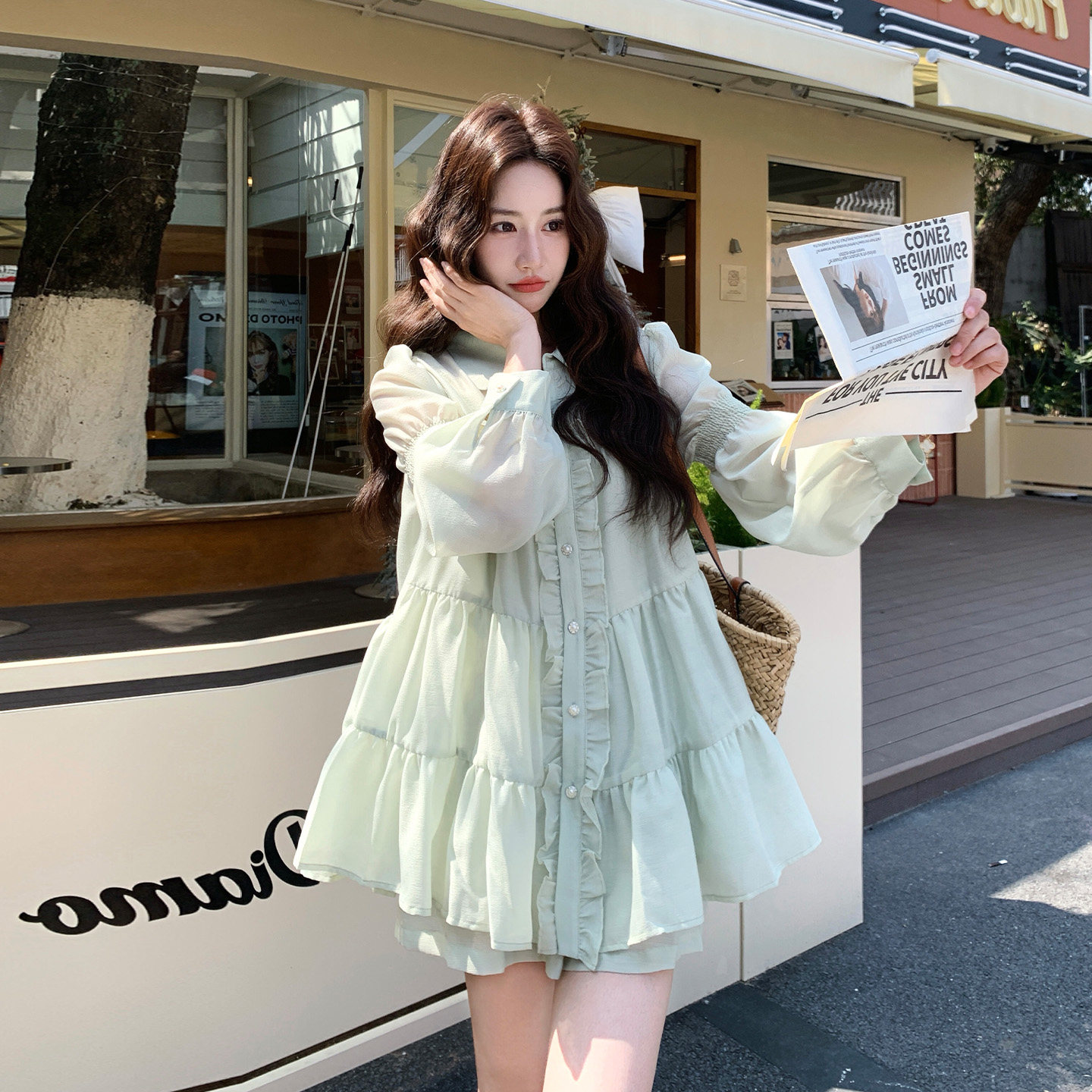 绿色甜美巨好看套装女小个子2026夏新款长袖POLO领衬衫短款两件套