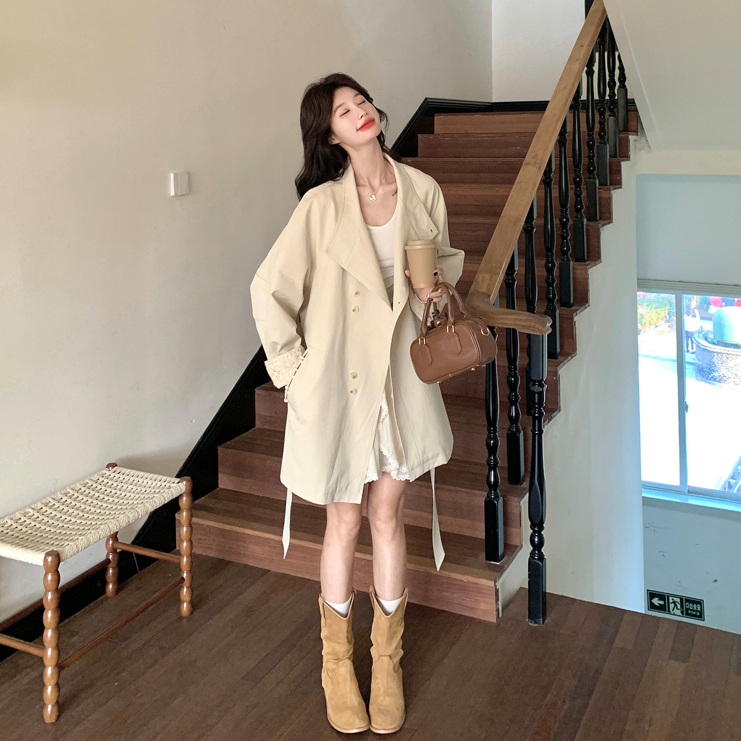 米白早春超好看风衣女2026新款小个子穿搭简约高级感时尚收腰外套