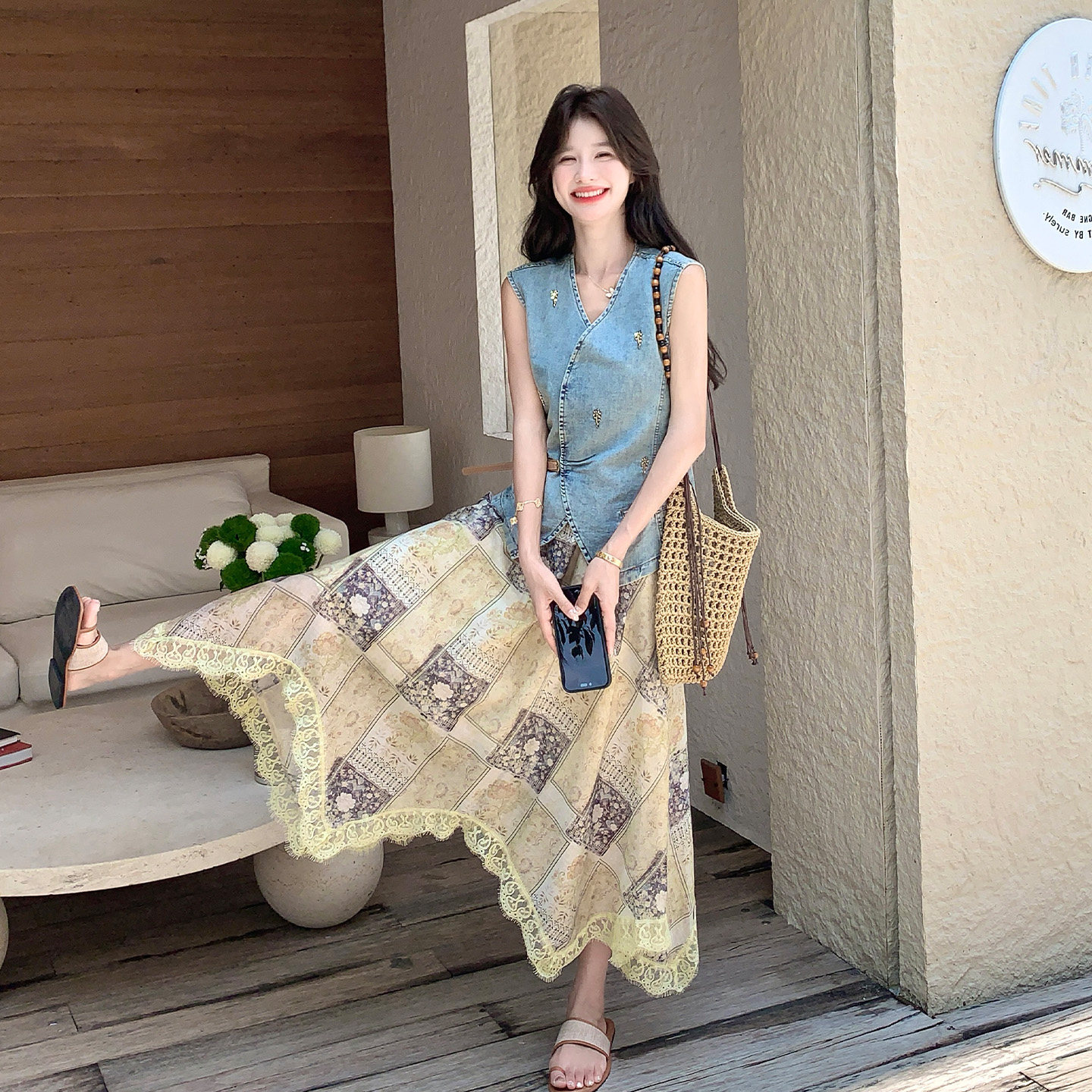 复古V领牛仔马甲碎花半身裙套装