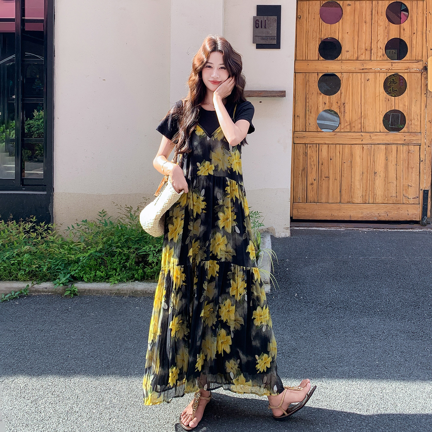 黑色韩系设计感晕染风印花吊带连衣裙女2026夏新款时尚T恤两件套