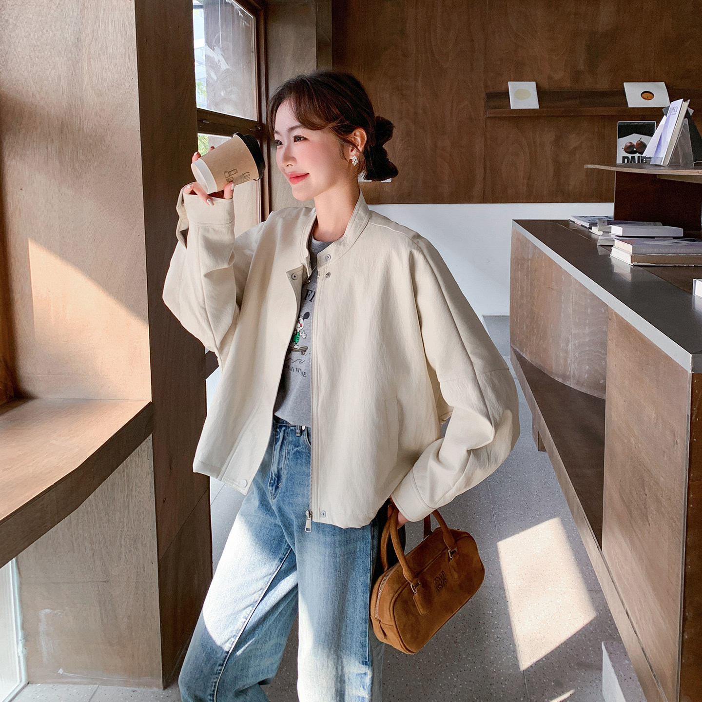 米色简约高级感PU皮衣外套女小个子穿搭时尚酷飒风夹克2026春新款