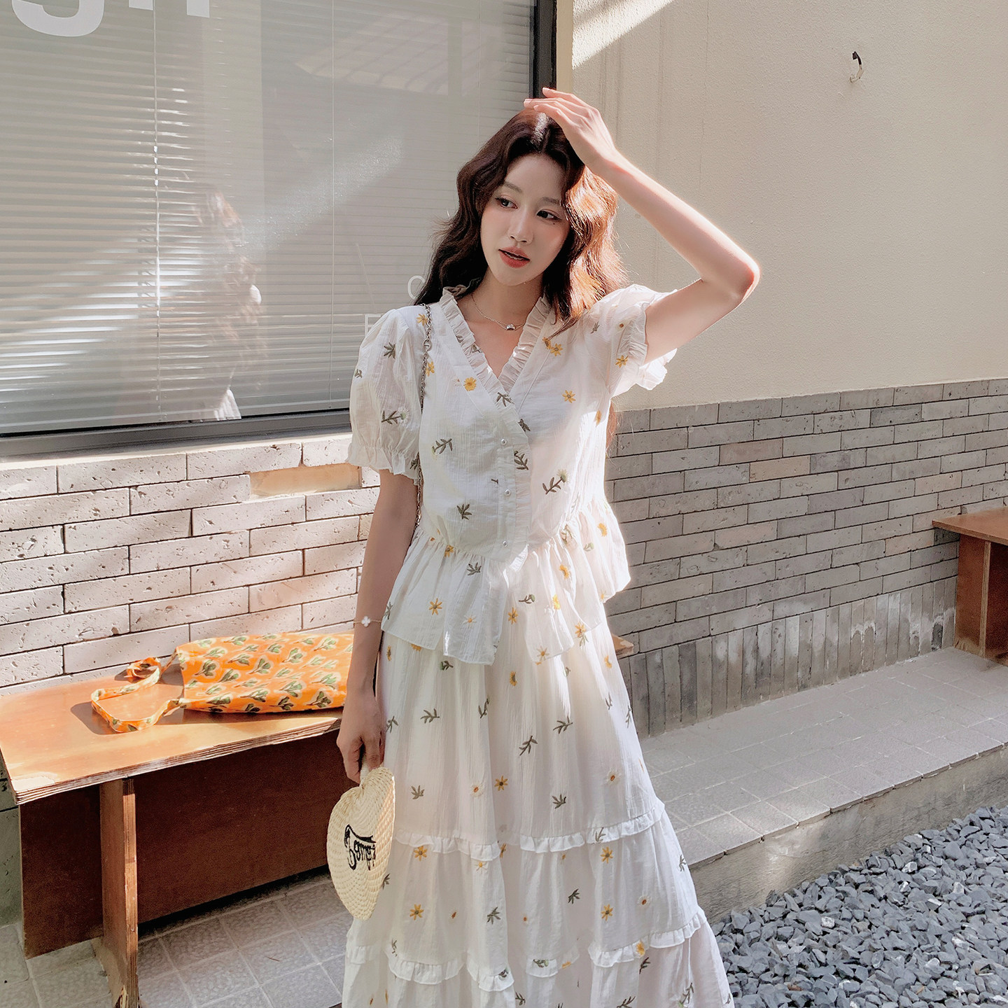 夏季V领碎花短袖半裙两件套女