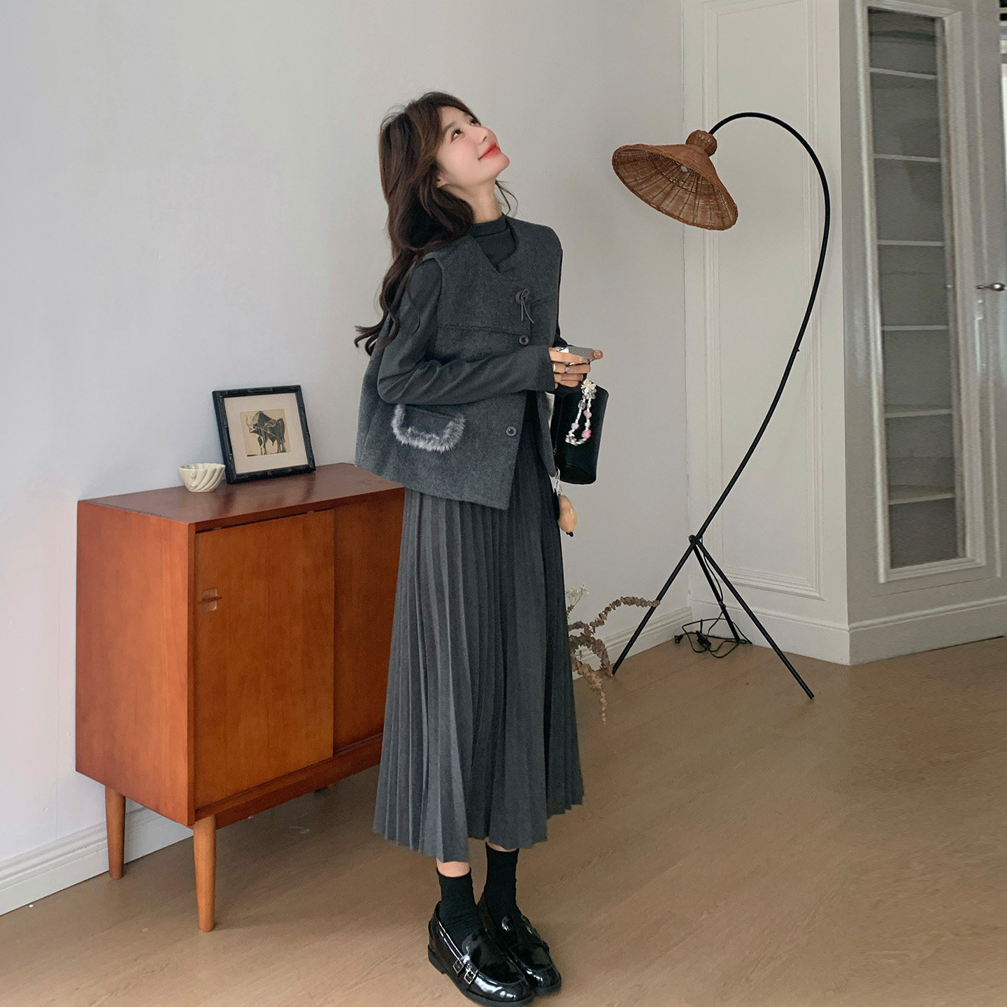 灰色轻熟高级感马甲连衣裙套装女2026春季新款针织拼接长裙两件套