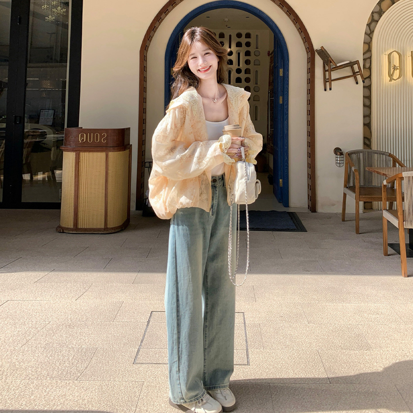 时尚蕾丝连帽短外套女秋季宽松