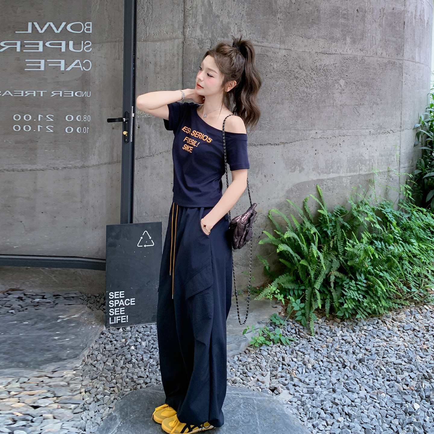 3.23休闲运动套装女2026夏季藏青色露肩T恤阔腿裤两件套248/268