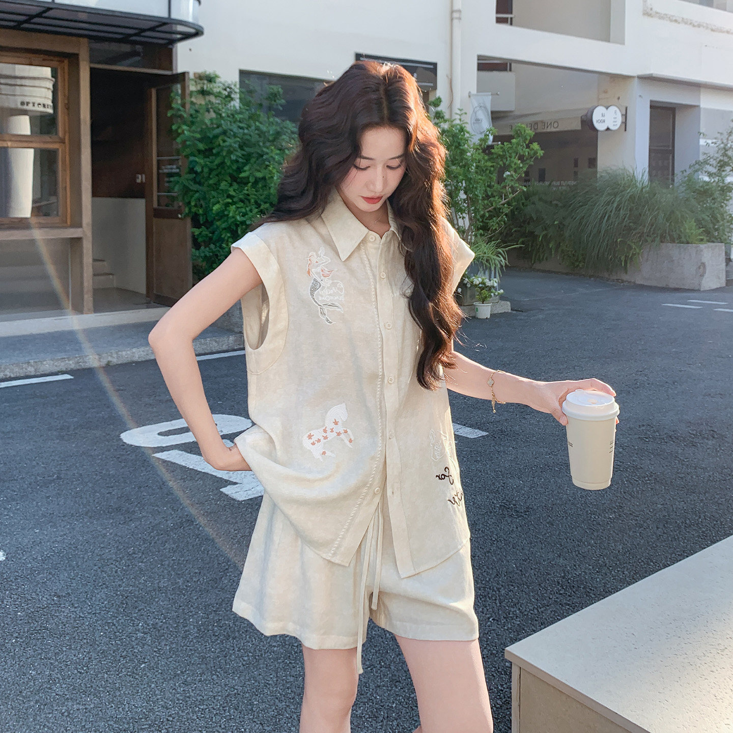 韩式休闲减龄小个子套装女2026新款卡通刺绣上衣高腰短裤两件套夏