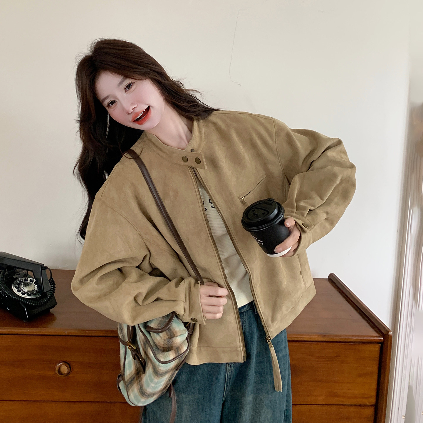 卡其色高级感又酷又飒麂皮绒夹克女2026春新款小个子时髦炸街外套