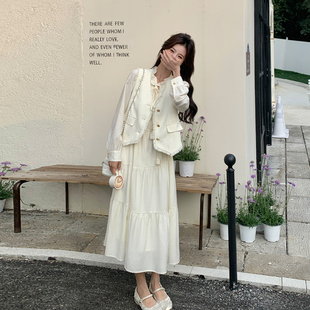 杏色法式小香风马甲连衣裙套装女2026春高级感优雅气质长裙两件套