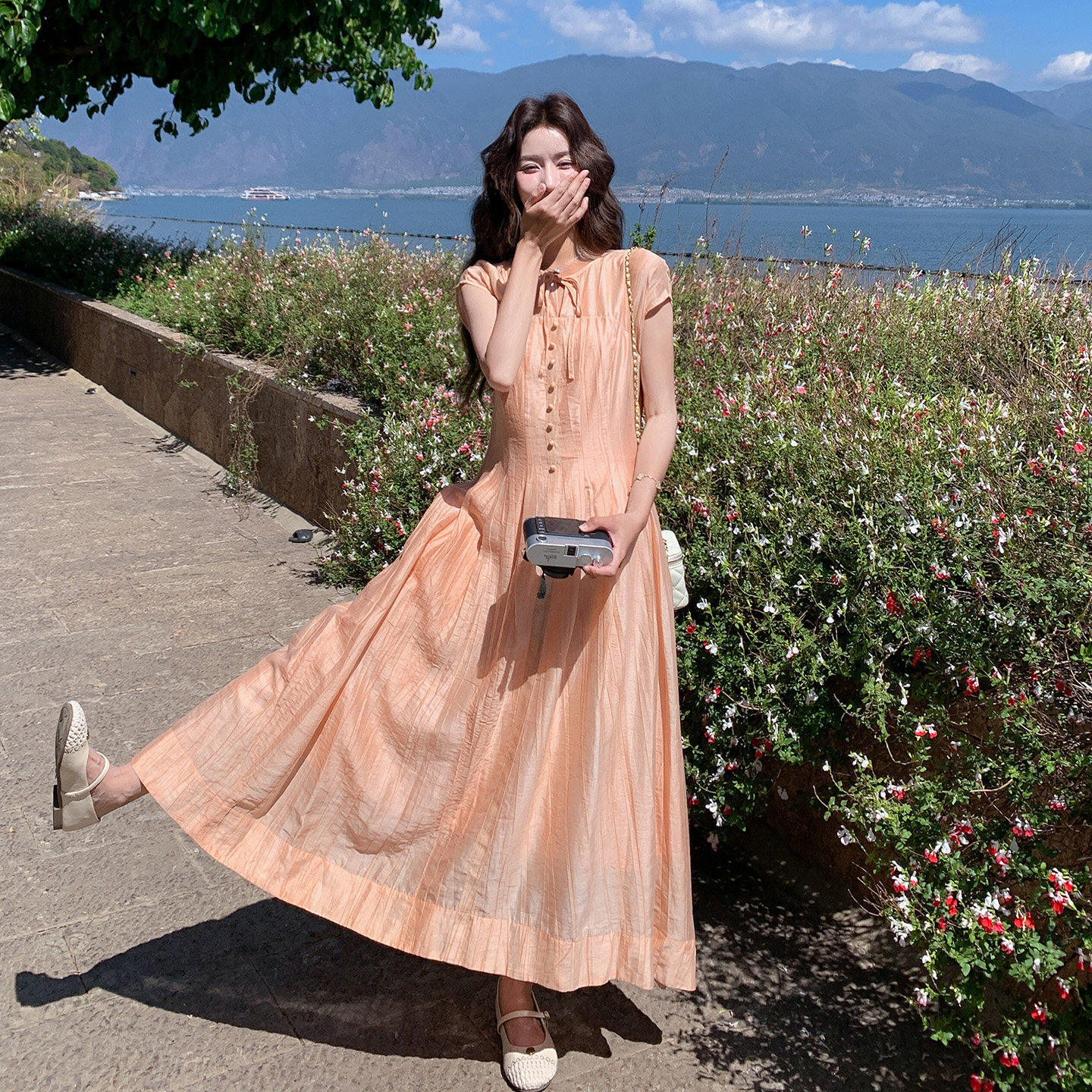 韩版甜美减龄休闲风连衣裙女2026夏新款掐腰显瘦简约松弛感A字裙