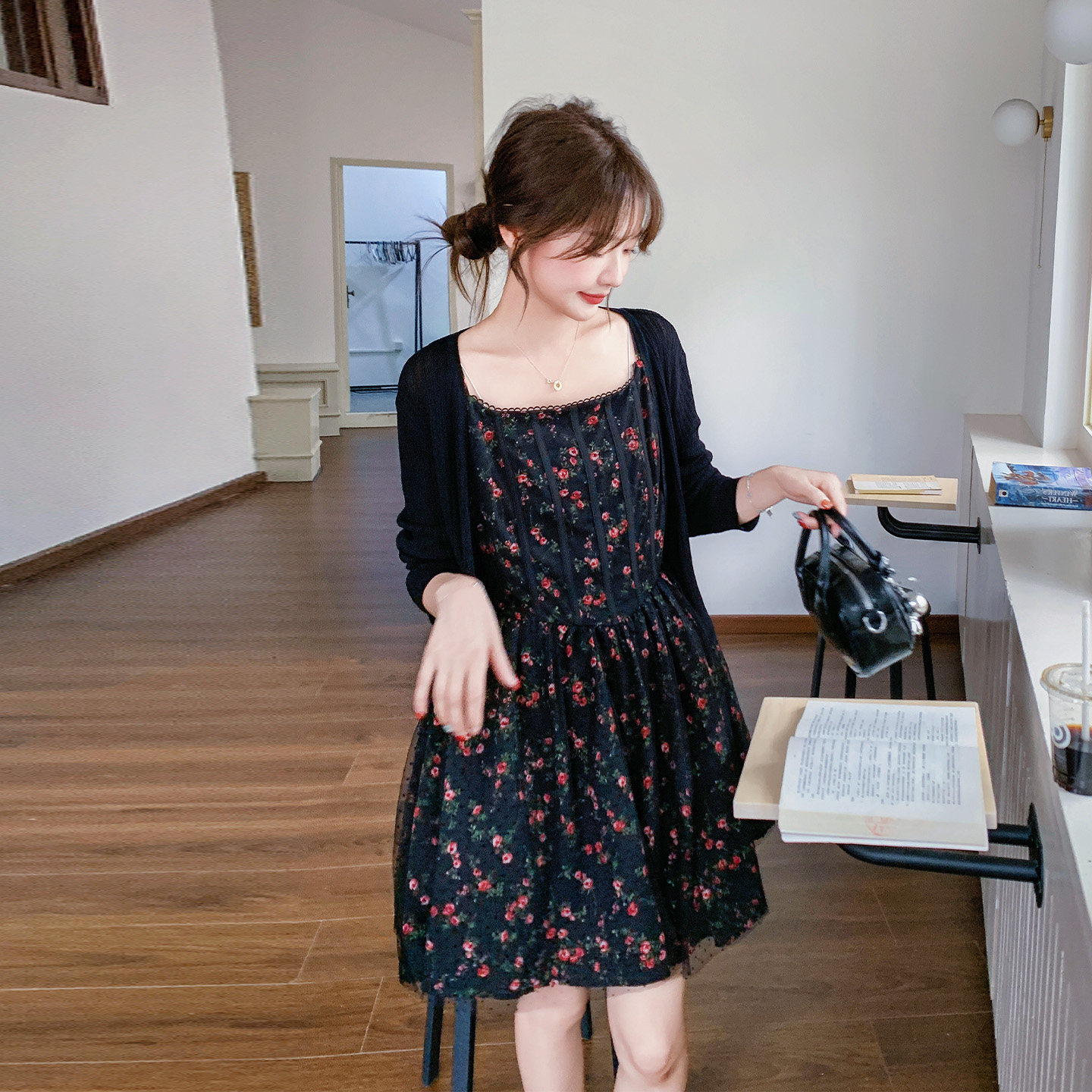 法式温柔风黑色碎花吊带连衣裙针织开衫两件套显瘦减龄A23/228