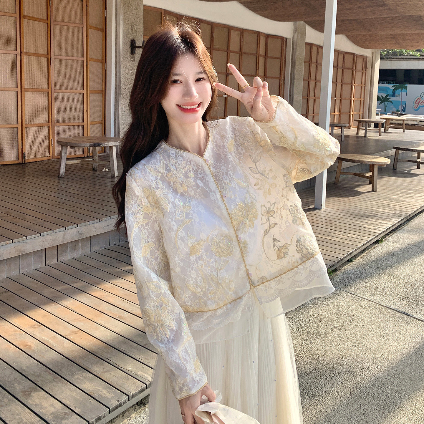 新中式刺绣春季防晒女短外套