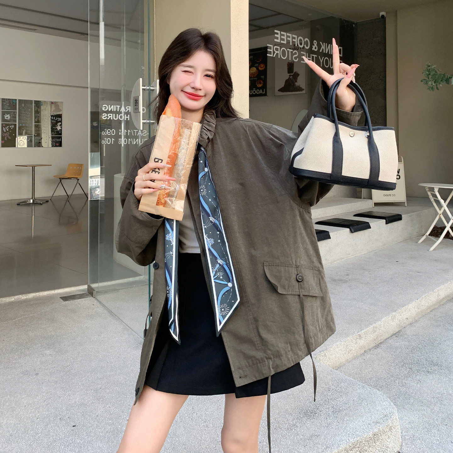 工装风立领宽松外套女秋军绿色