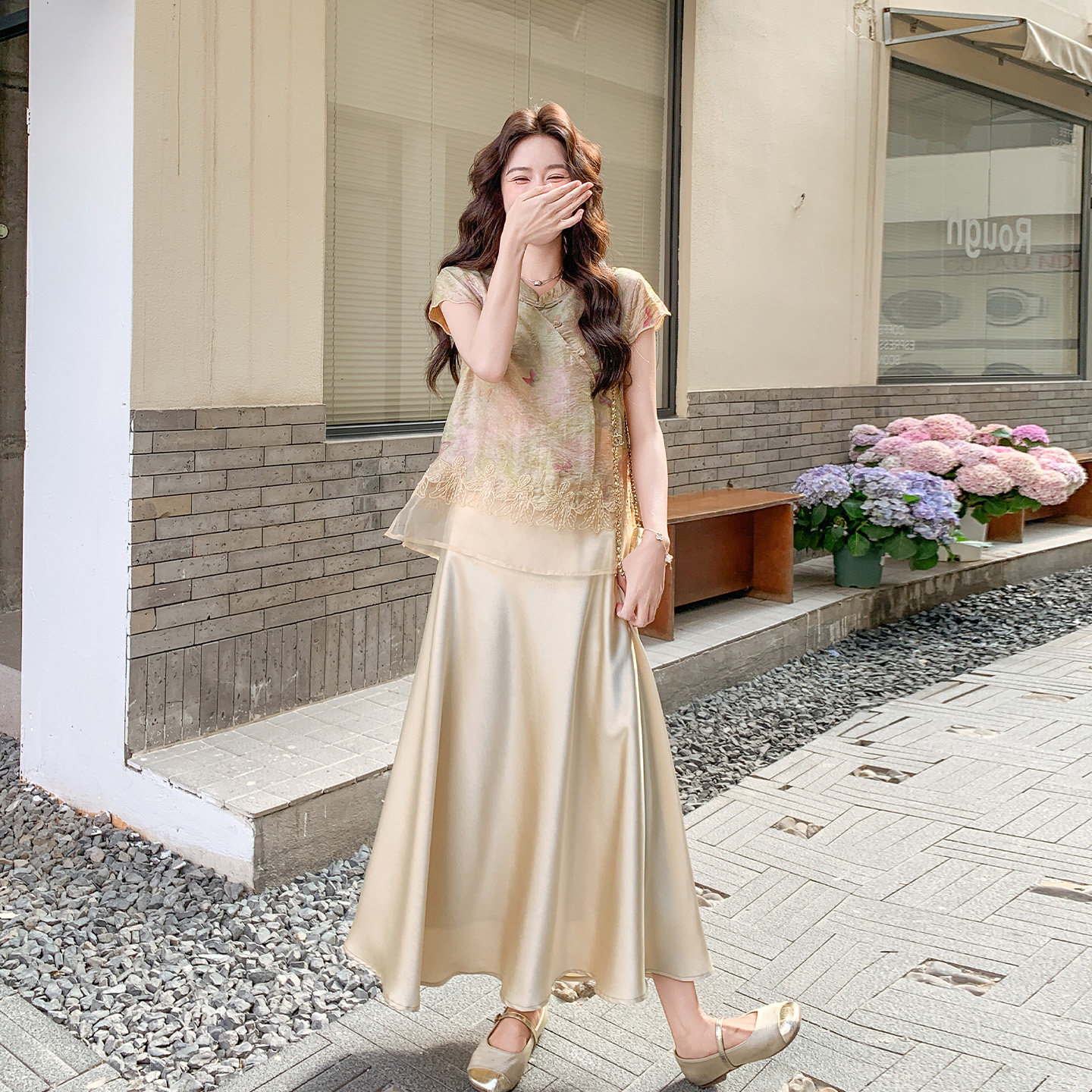 新中式风香槟色刺绣蕾丝两件套女