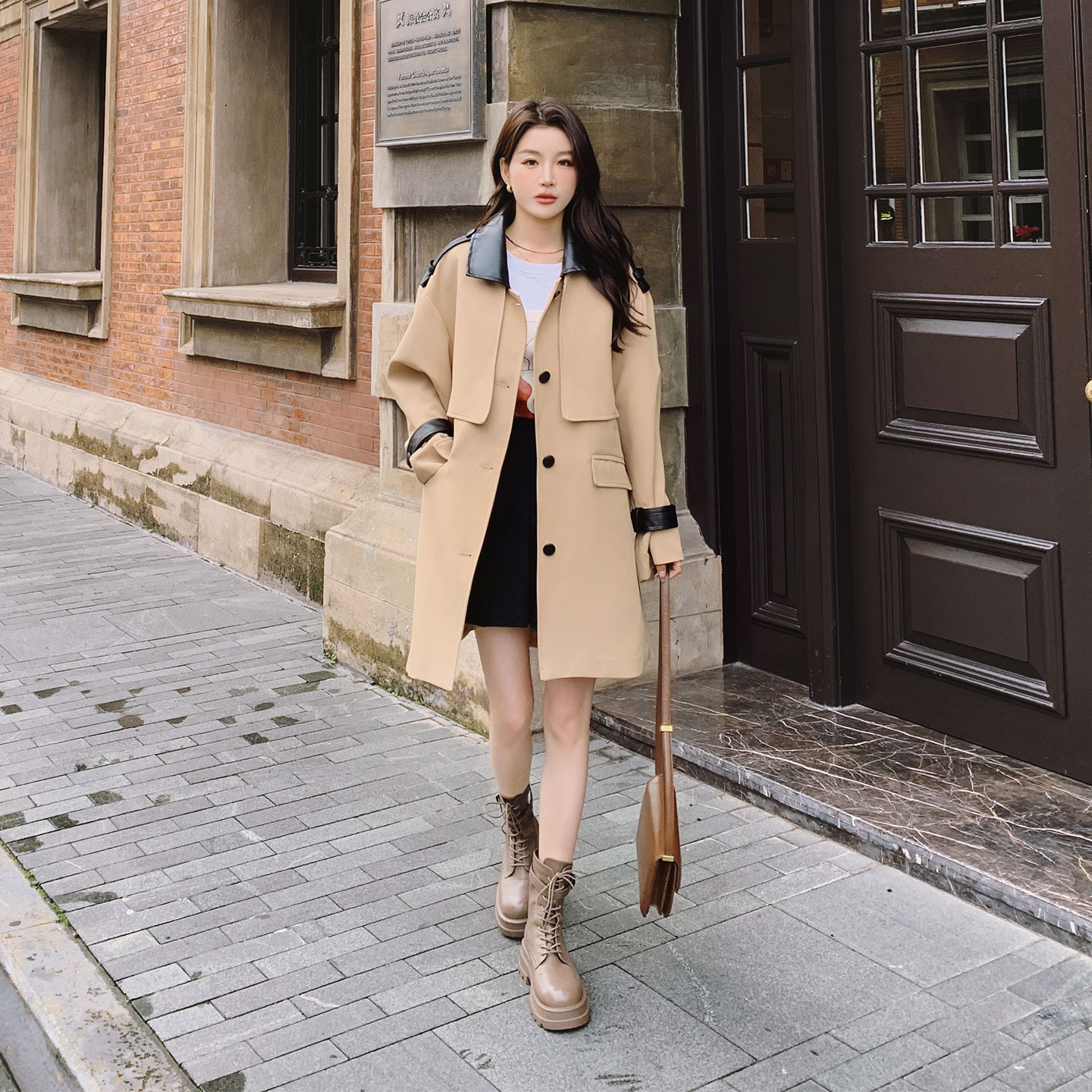 小众独特设计感PU皮拼接外套女2026秋新款韩版职场百搭通勤风风衣