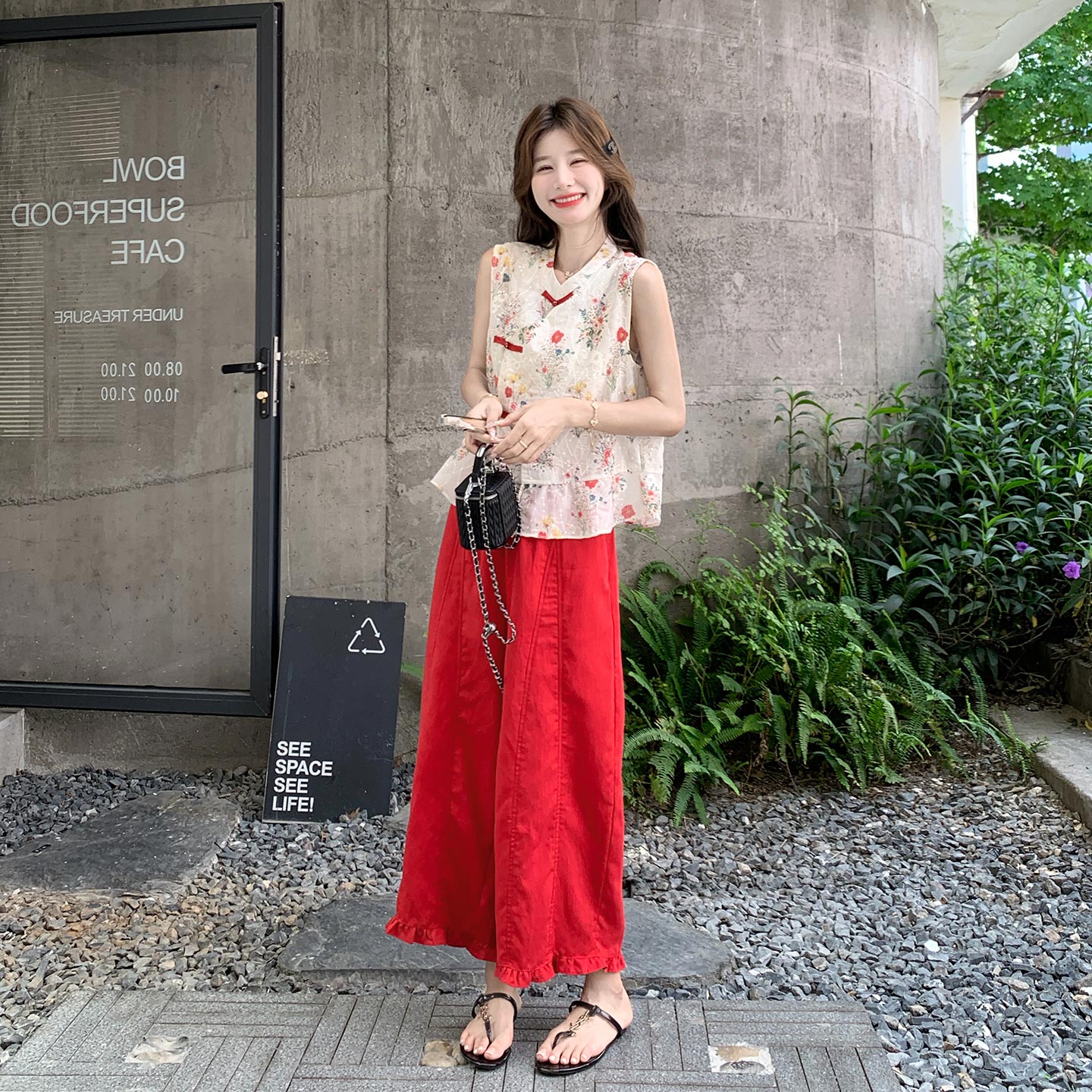 红色新中式国风温婉套装女2026夏季新款气质绣花背心阔腿裤两件套