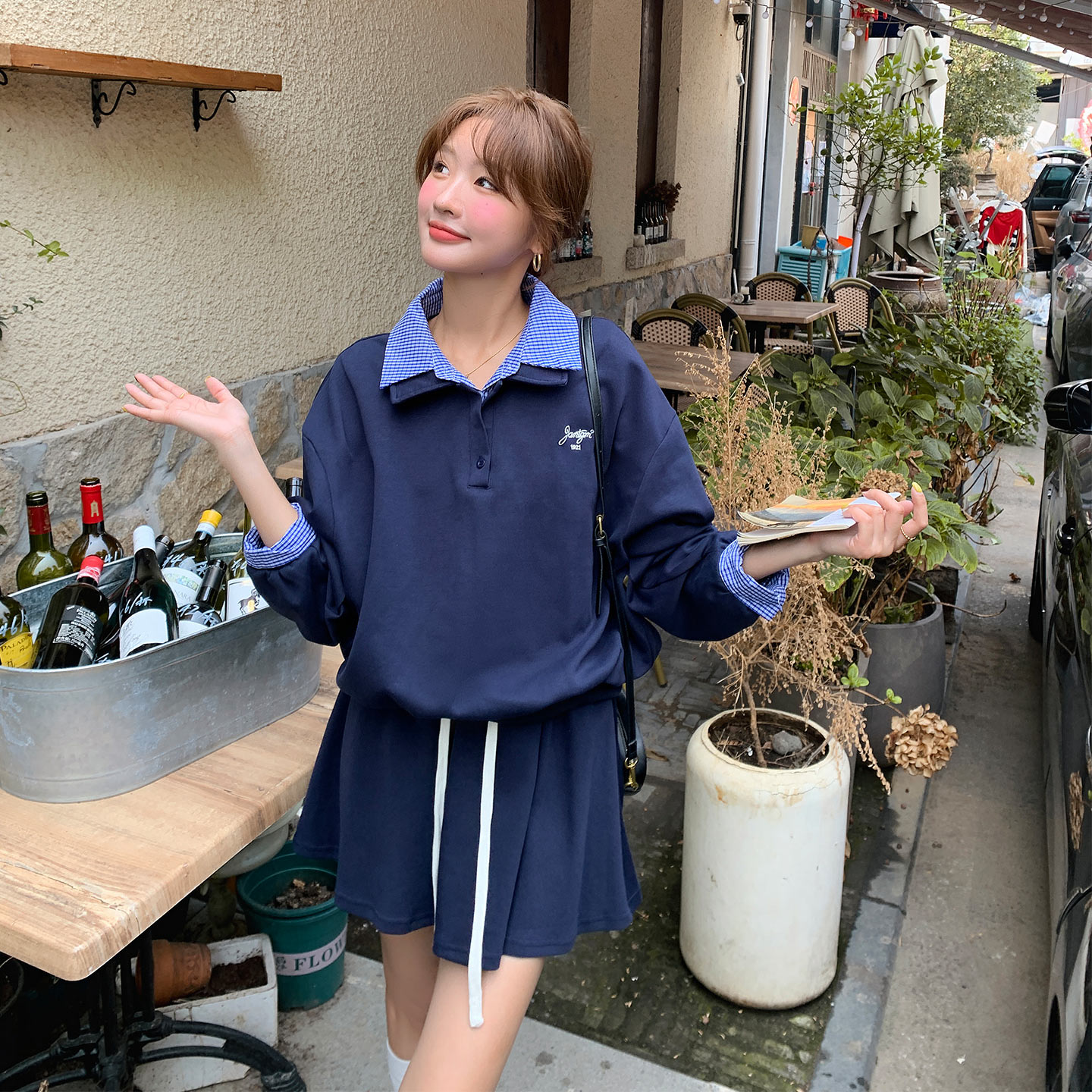 深蓝色韩式休闲学院风套装女2026新款格纹拼接卫衣半身裙两件套秋