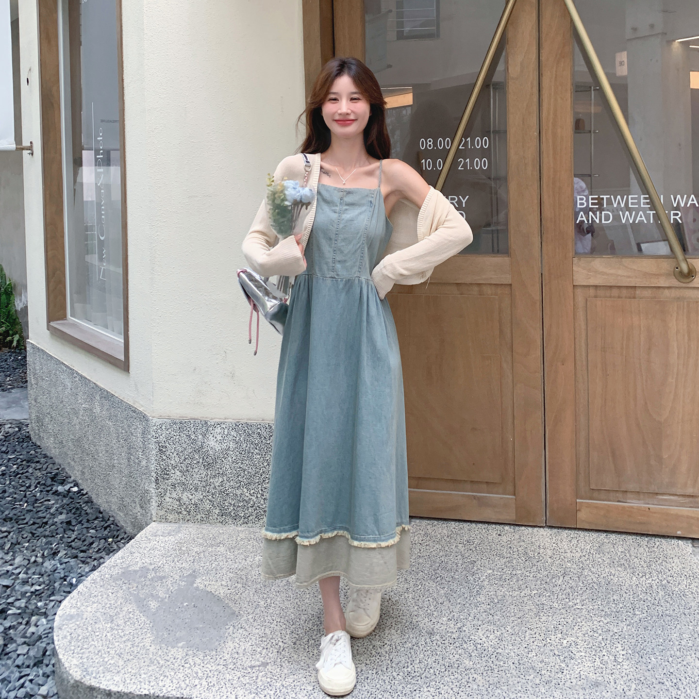 蓝色韩系复古风做旧水洗牛仔吊带裙套装女2026新款气质开衫两件套