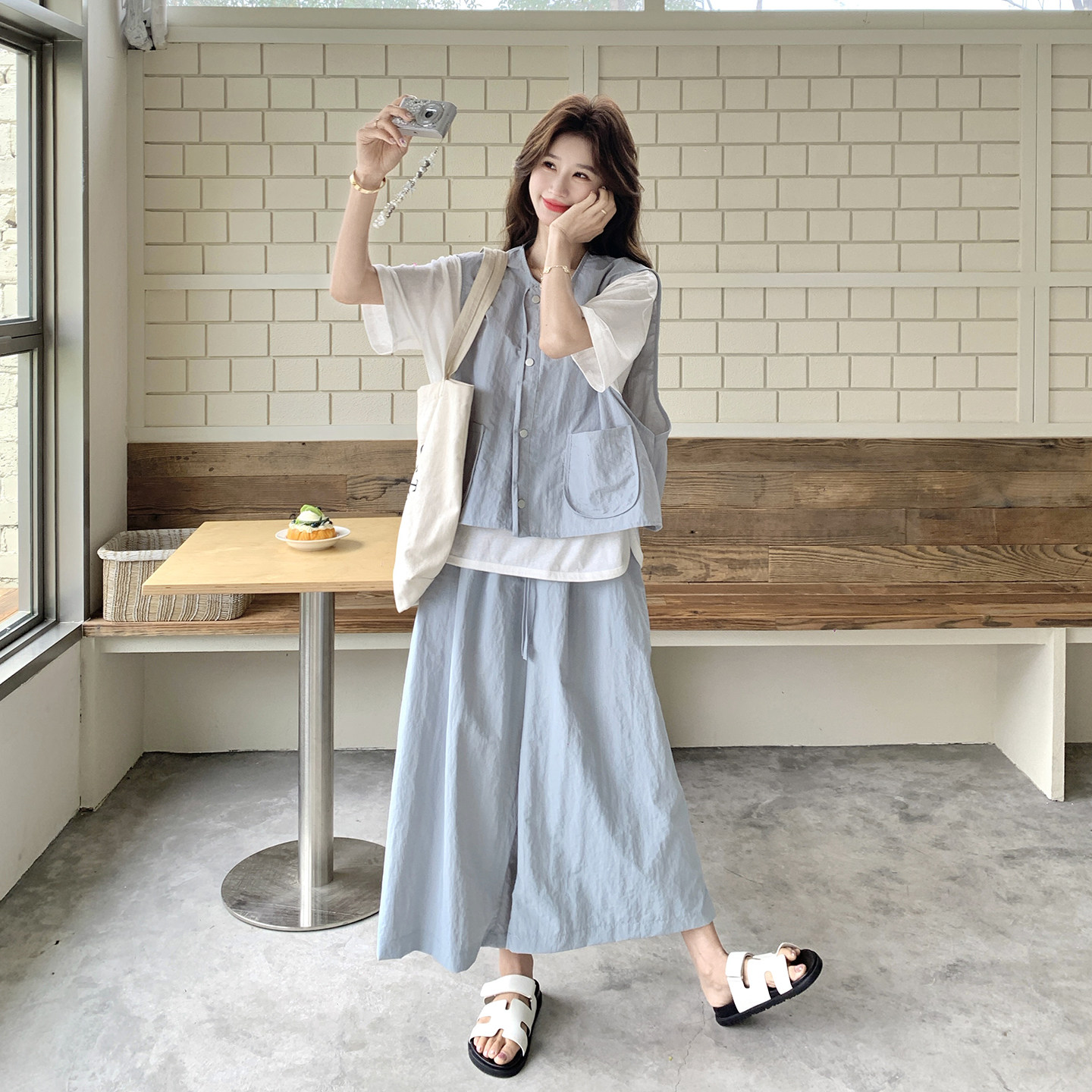 夏季小个子百搭休闲马甲套装女2026新款短袖T恤高腰阔腿裤三件套