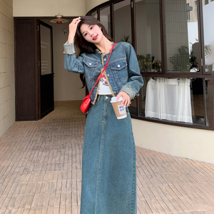 蓝色复古文艺港风气质牛仔套装女2026春新款毛边外套半身裙两件套