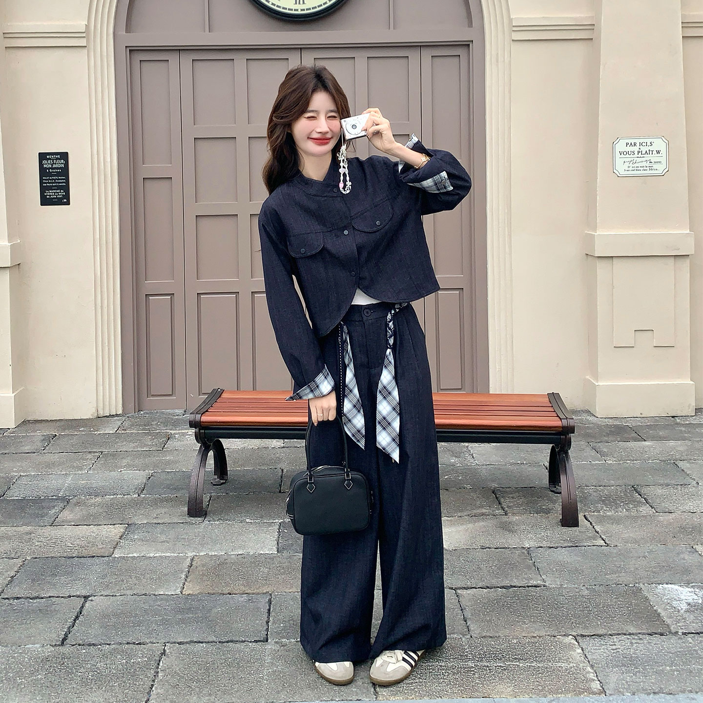 藏青色可盐可甜休闲风套装女2026新款短款立领外套阔腿裤两件套秋