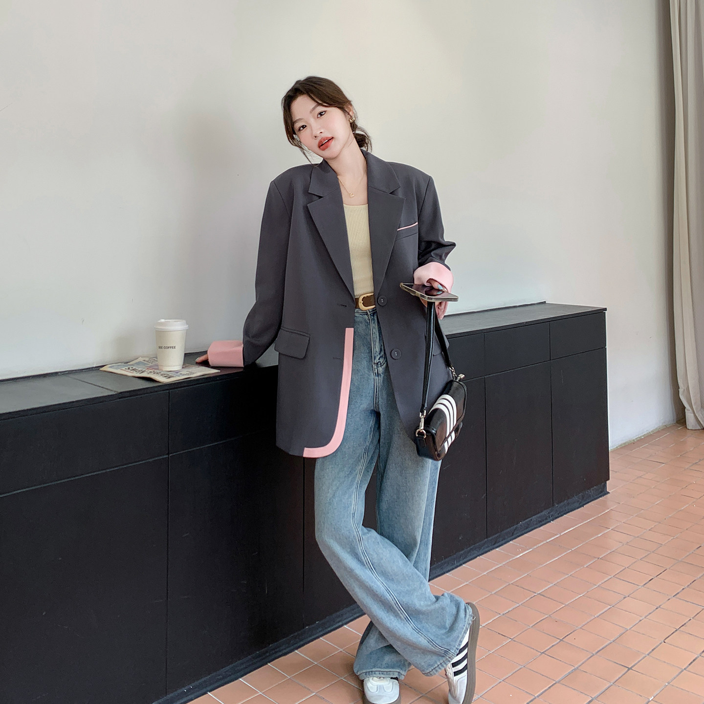 灰色撞色拼接宽松女西装外套