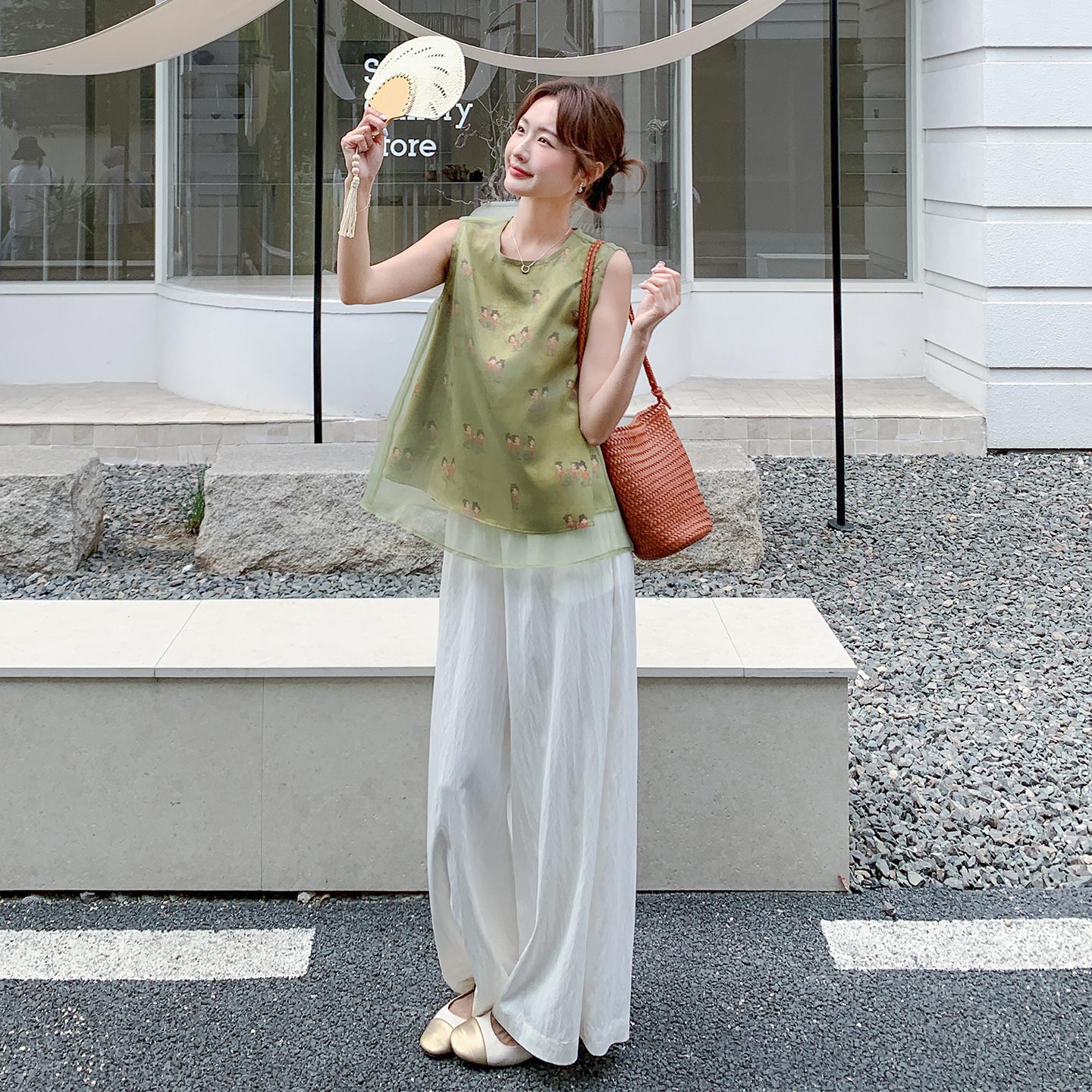 绿色设计感气质套装女2026初夏新款网纱拼接印花背心阔腿裤两件套