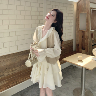 夏季小个子穿搭甜美减龄花边连衣裙套装女2026新款时尚马甲两件套