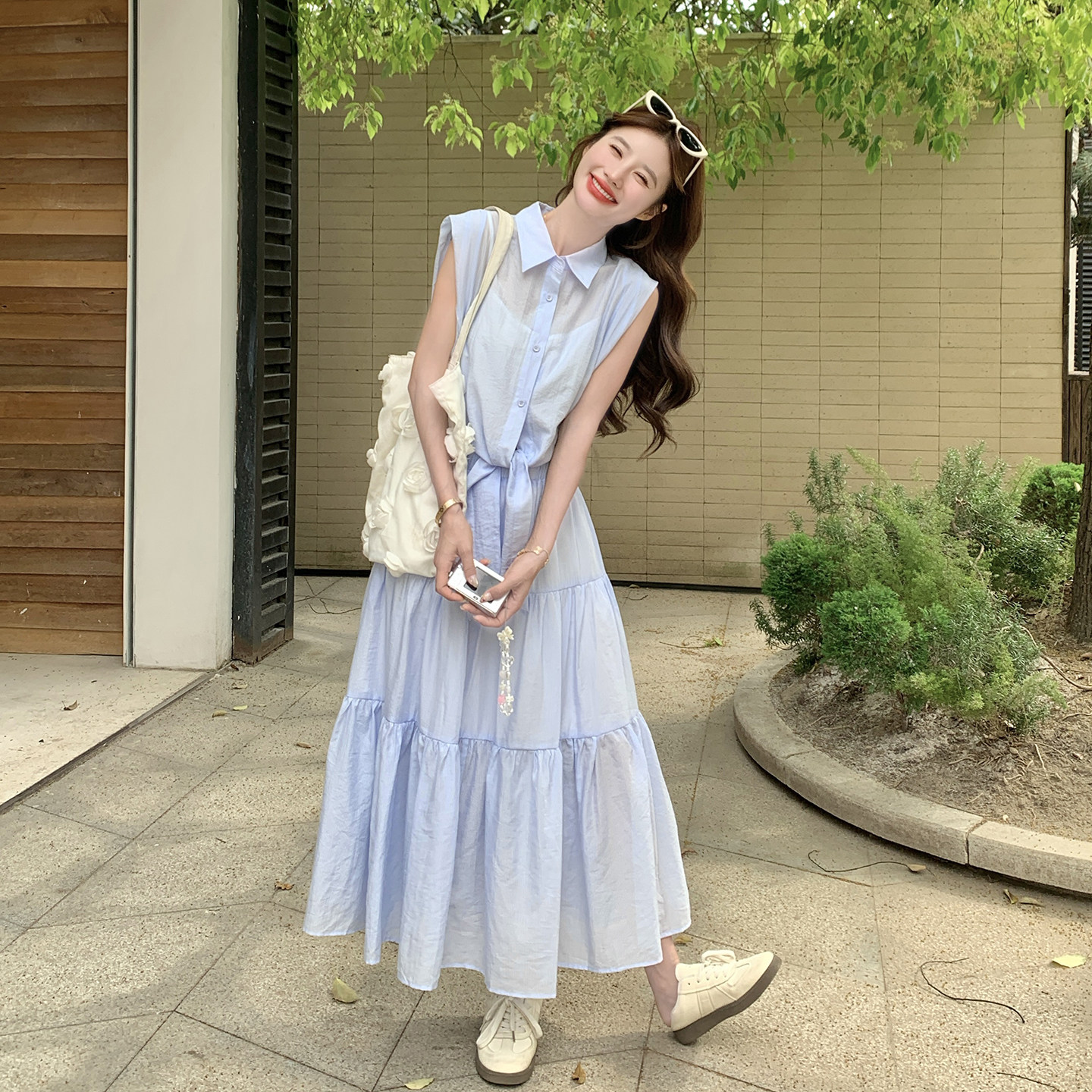 蓝色别致设计感假两件连衣裙女2026新款夏日韩版收腰显瘦衬衫裙