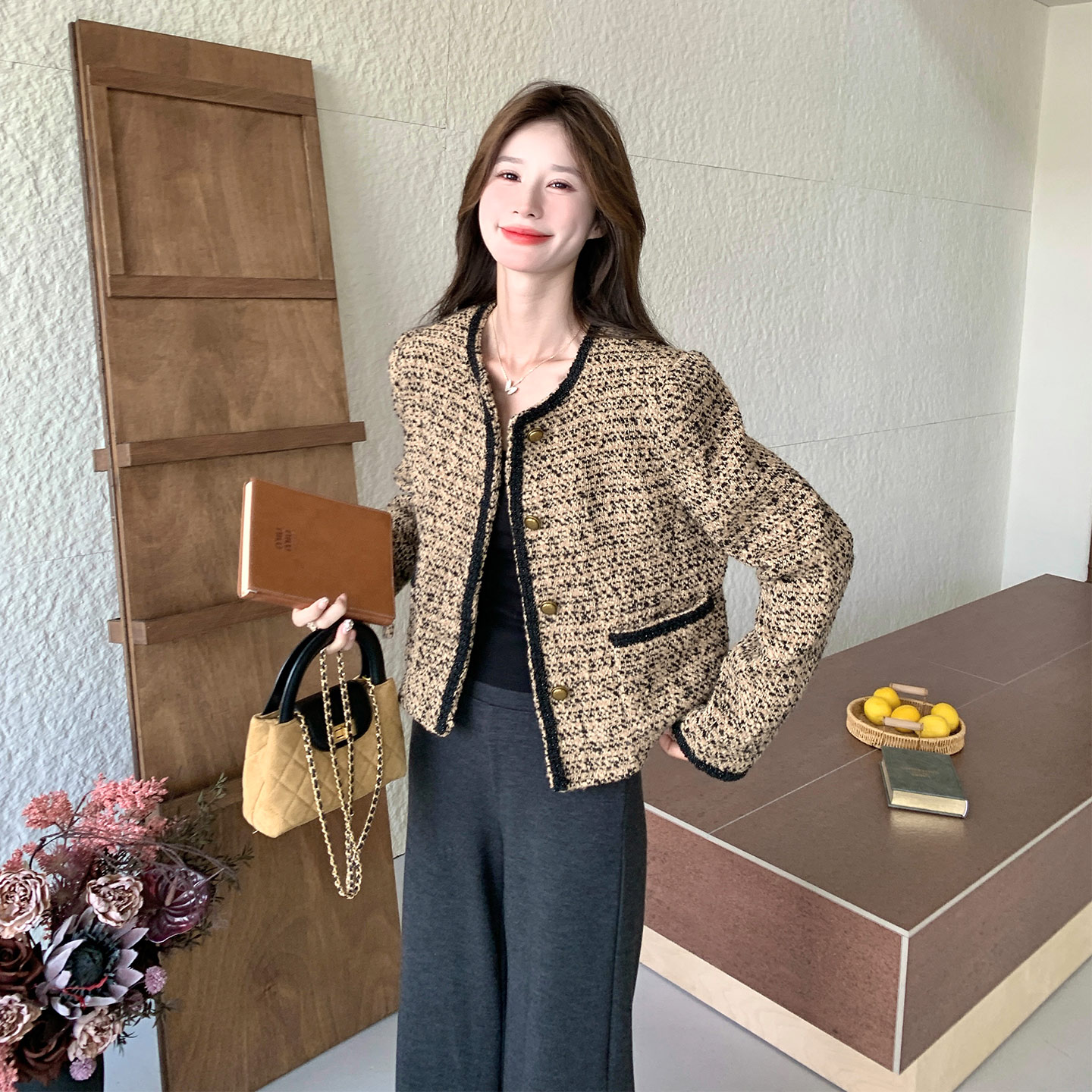复古知性优雅风小个子外套女2026新款法式轻奢名媛风撞色包边上衣