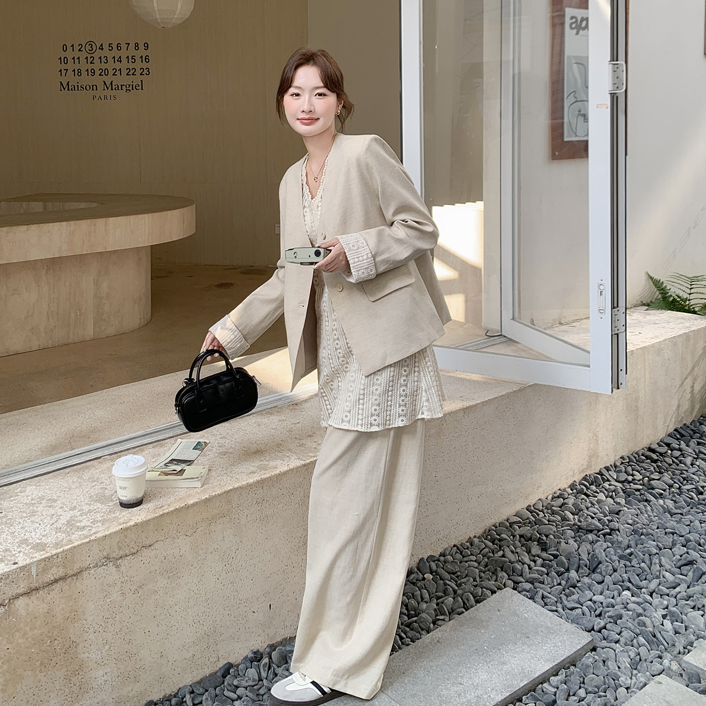 早春大女主穿搭气质西装套装2026新款蕾丝打底衫显瘦阔腿裤三件套