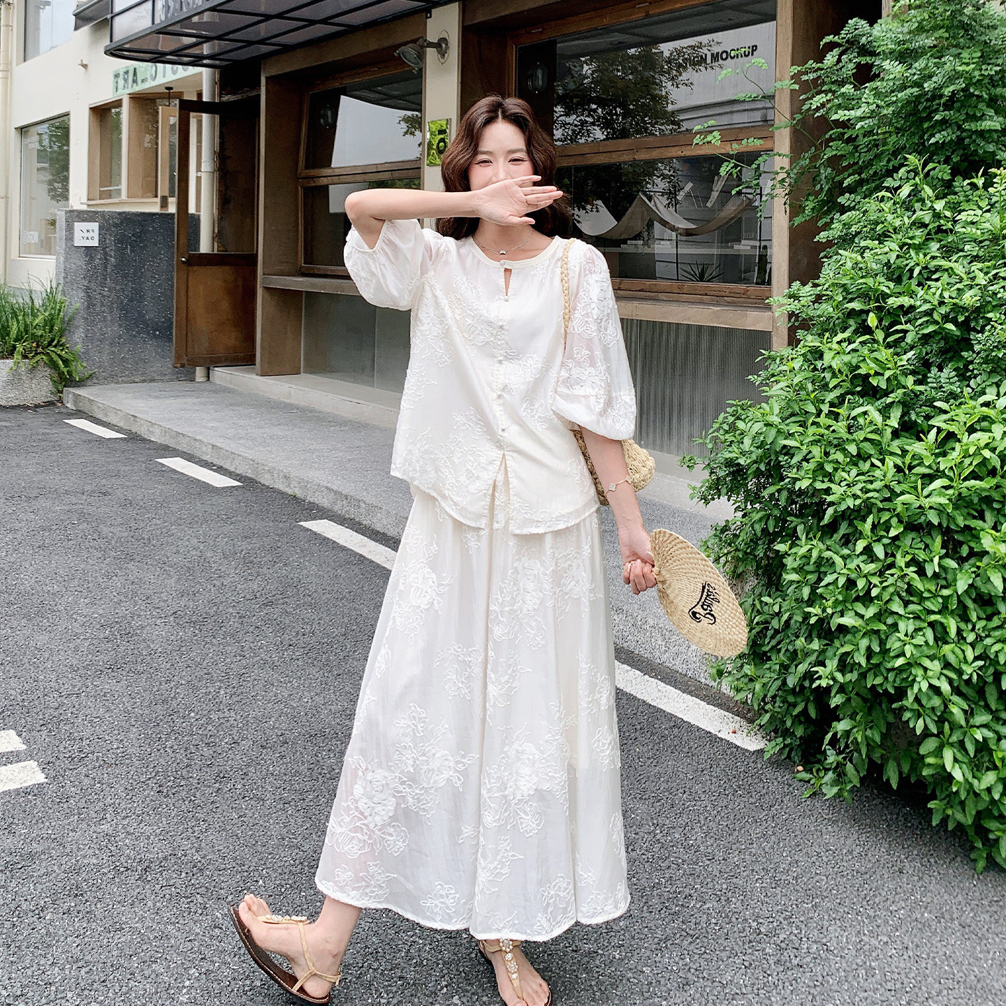 新中式独特超好看国风刺绣套装女2026新款气质上衣半身裙两件套夏