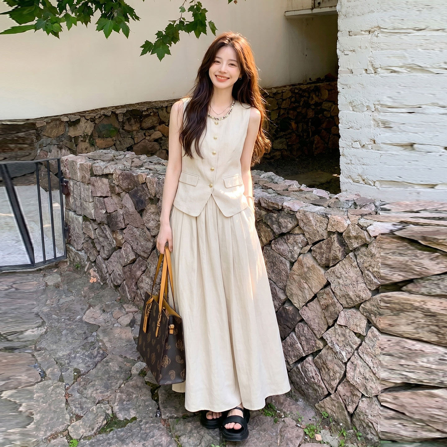 法式温婉气质套装女2026夏季新款高级感时尚圆领马甲半身裙两件套