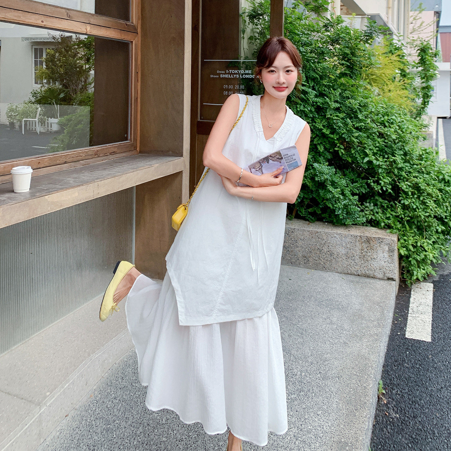 法式温柔白月光无袖连衣裙女夏日设计感假两件背心裙2026时尚新款