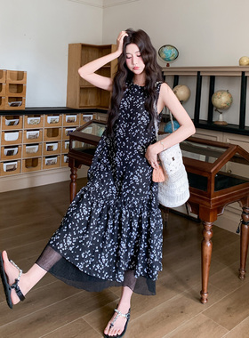 黑色韩系慵懒风碎花无袖连衣裙女2026初夏新款薄纱拼接休闲A字裙