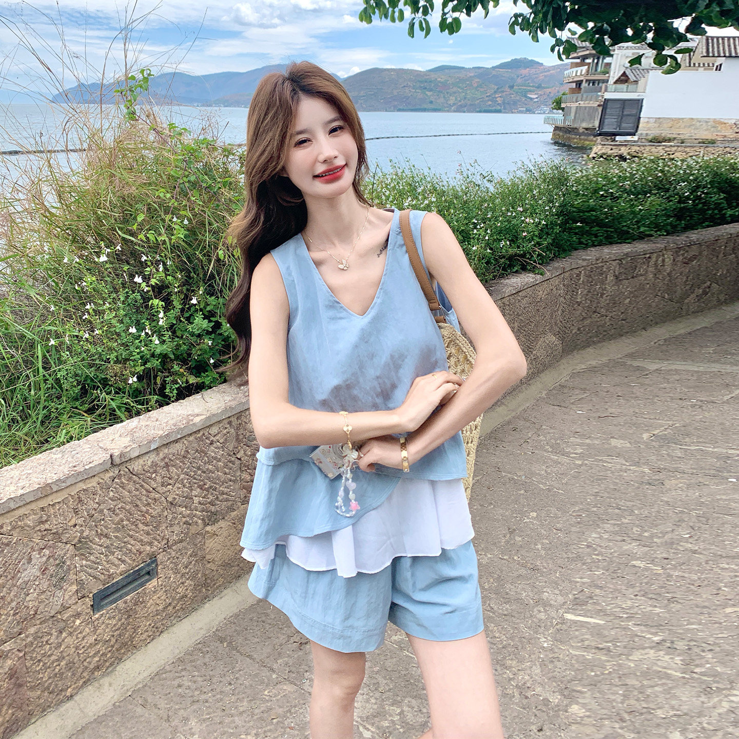 韩系V领无袖荷叶边套装女夏季