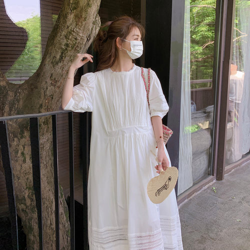 法式高级感白色泡泡袖显瘦长裙