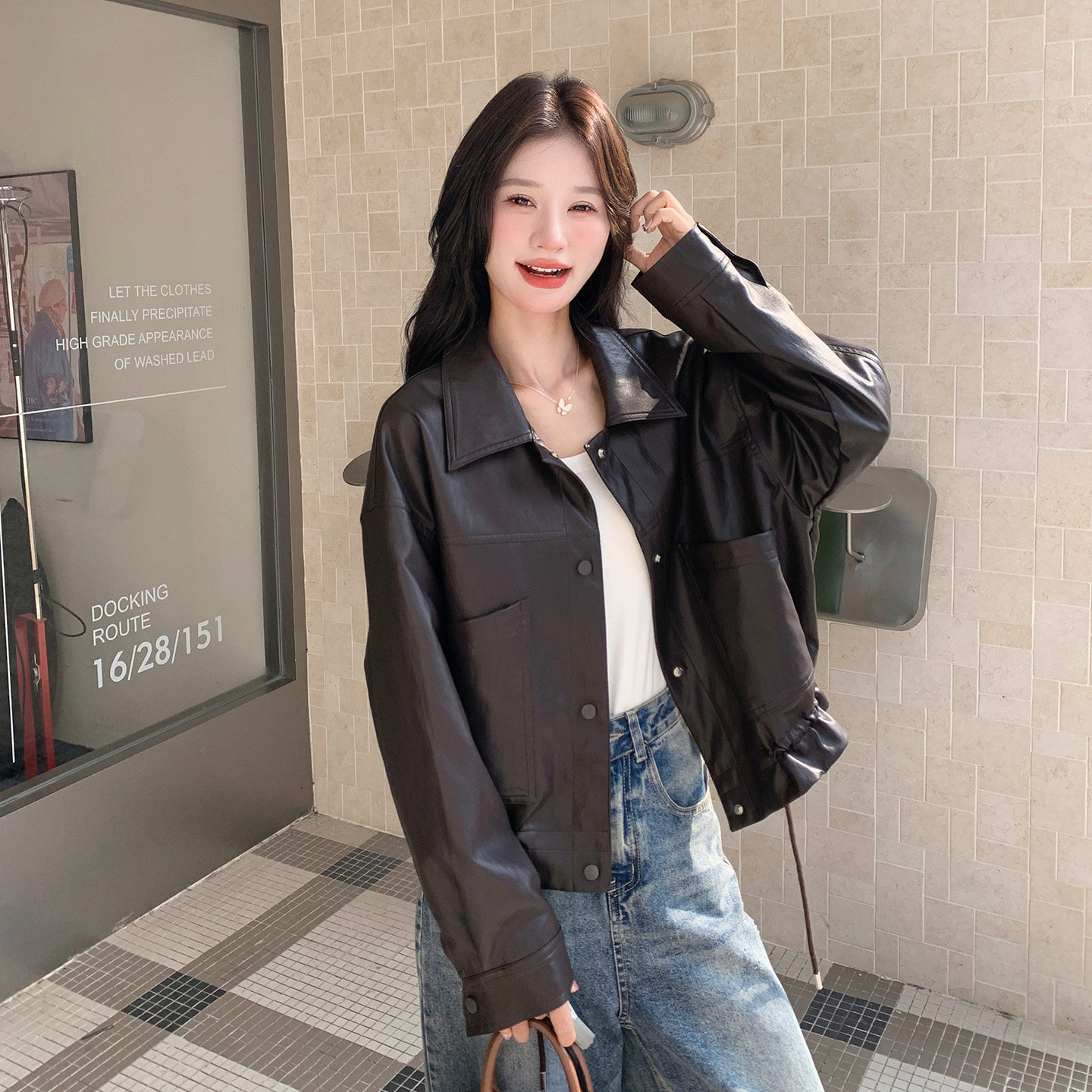 酷感翻领短款显瘦皮衣夹克女