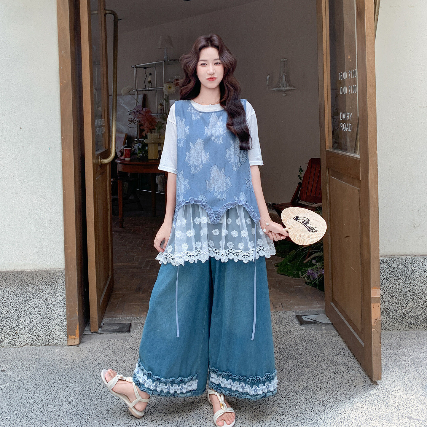 蕾丝拼接马甲阔腿裤三件套女夏