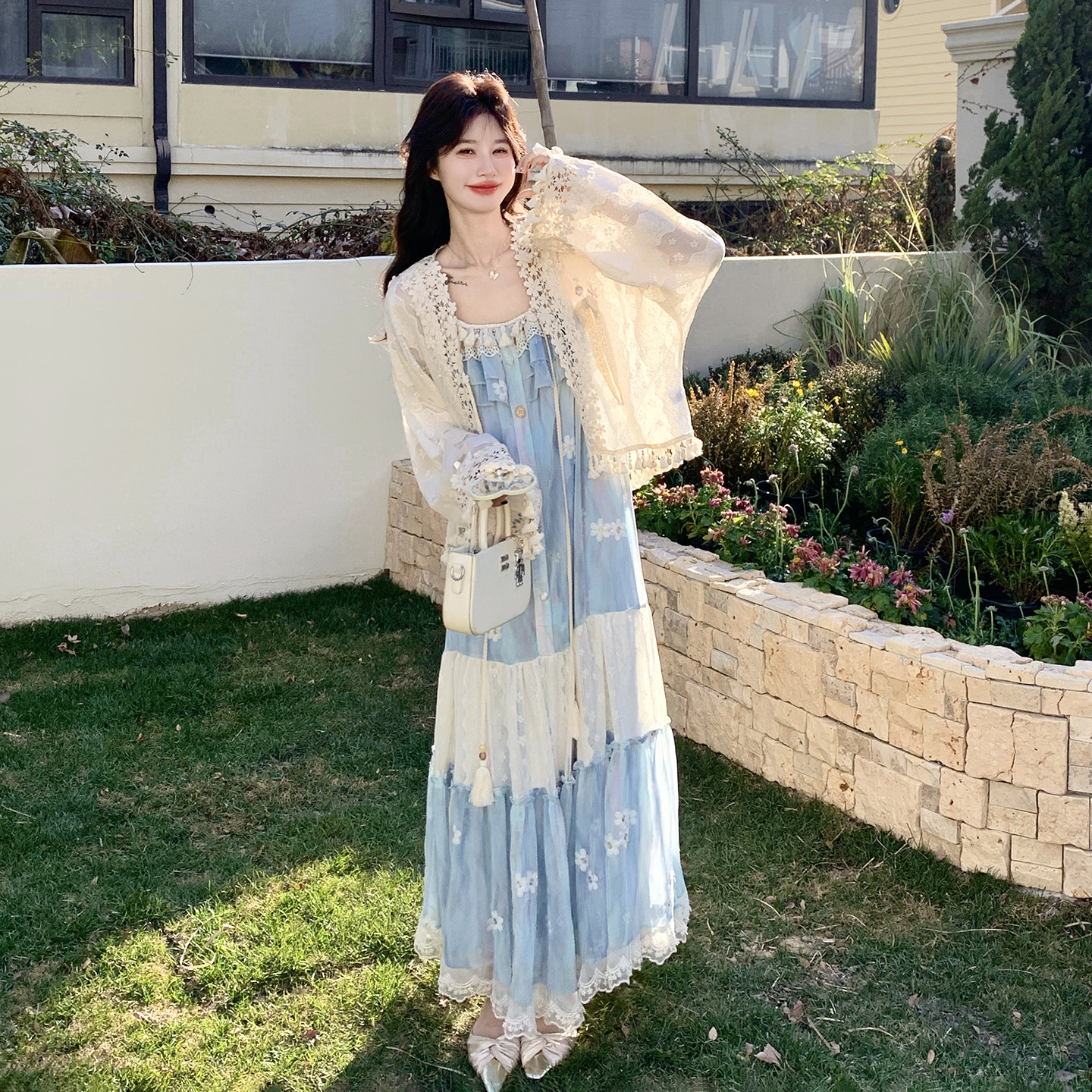 甜美风撞色蕾丝绣花吊带连衣裙套装女2026夏季新款花边开衫两件套