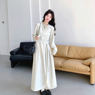 米白色法式轻熟风系带收腰连衣裙女2026春季高级感气质显瘦a字裙