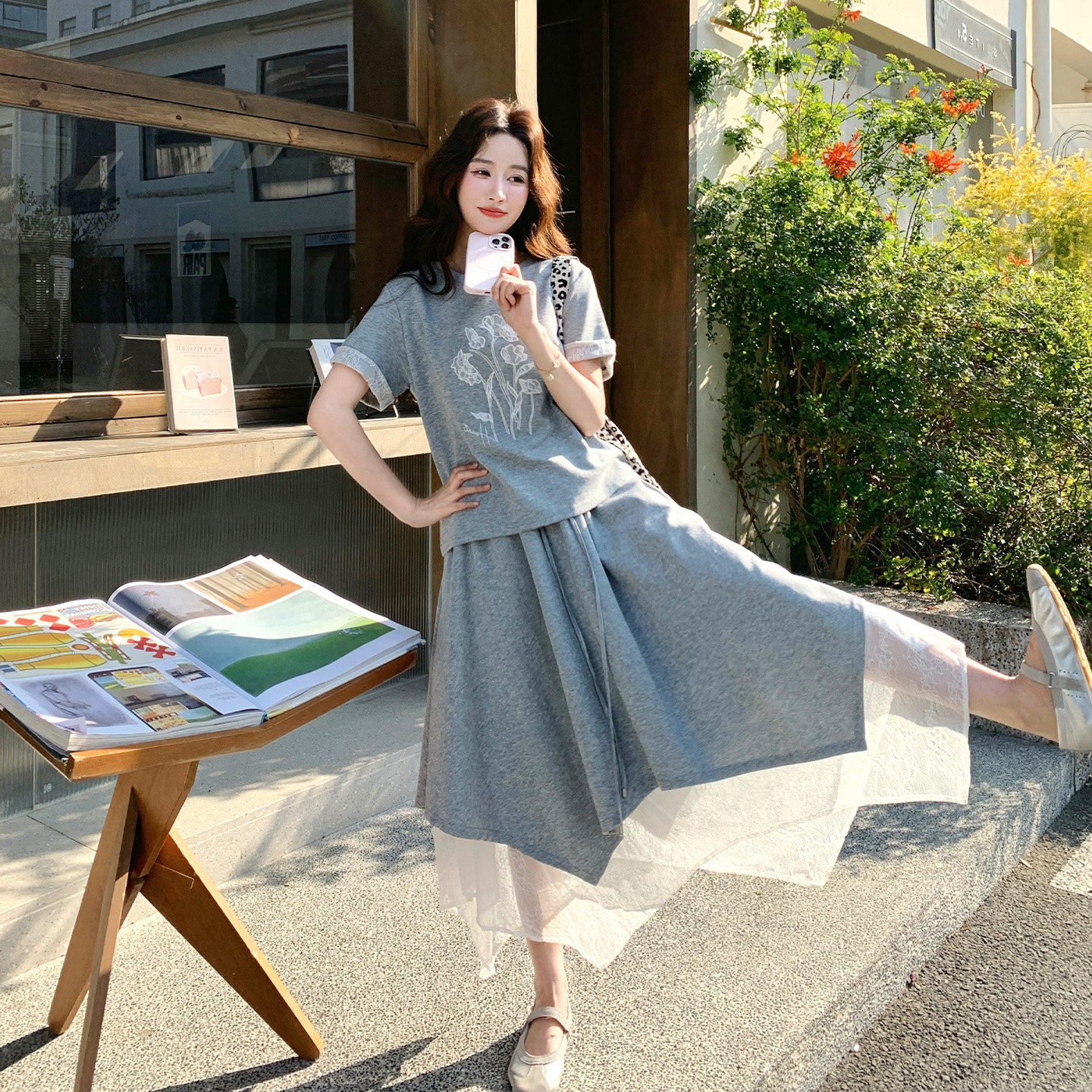 法式温柔风灰色蕾丝拼接套装女夏